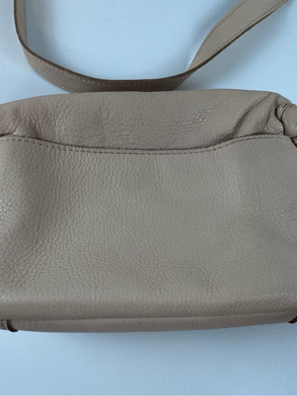 Hammitt Evan Crossbody Leather Cala Lillie White (Light Pink) - Picture 7 of 15